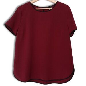 FOREVER 21 Light Short Sleeve Crewneck Blouse Top Black Piping Burgundy Red Sz M